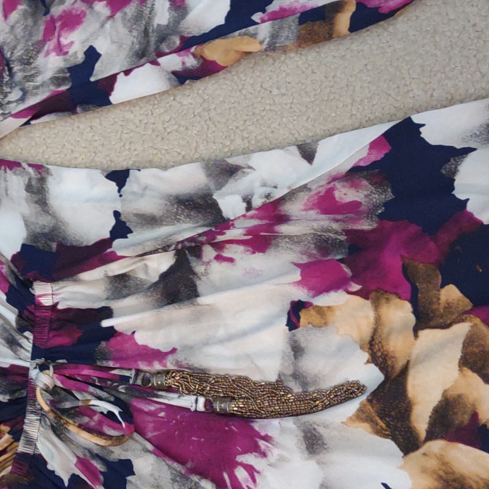 Venus dress medium - Picture 5 of 9